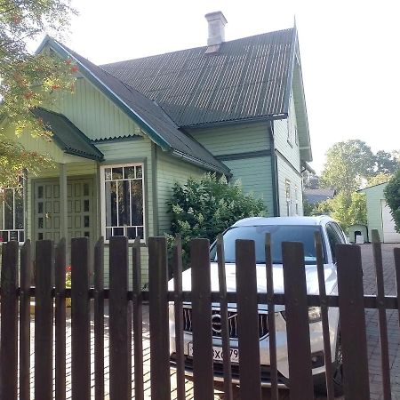 House, Garden & Sauna. Free Parking. Train Stop-200 M. Sea-1 Km. Jūrkalne Buitenkant foto