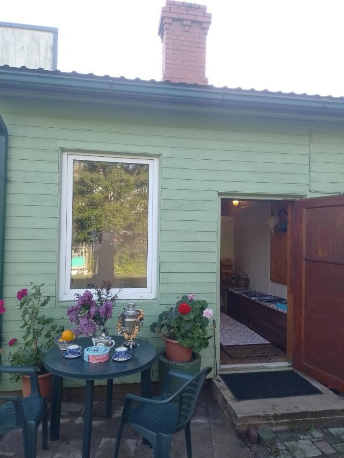 House, Garden & Sauna. Free Parking. Train Stop-200 M. Sea-1 Km. Jūrkalne Buitenkant foto